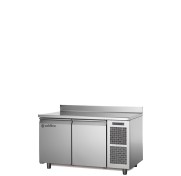Counter freezer EN60�40 - 2 doors
With top and splashback - Plug-in-TA13/1BJ